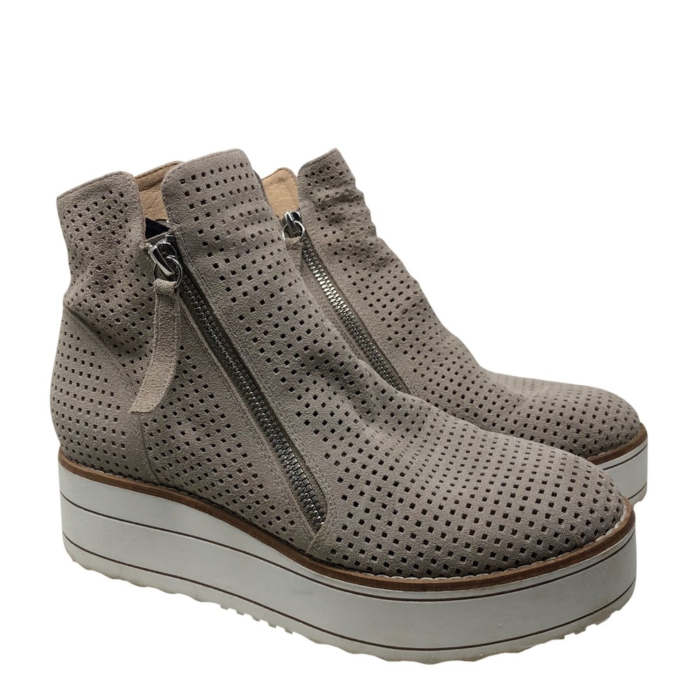 Silent D Nenah Platform Booties 38 US 7.5 Womens Taupe Suede Ankle Boots Urban